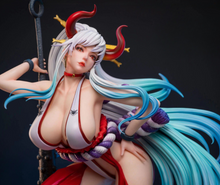 Load image into Gallery viewer, One Piece Yamato Scale Special Edition 1/4 Scale Figure