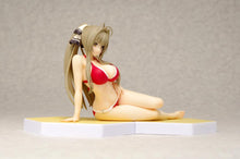 Load image into Gallery viewer, Amagi Brilliant Park Beach Queen Isuzu Sento PVC Figure