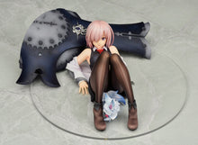 Load image into Gallery viewer, Fate/Grand Order - Shielder (Mash Kyrielight) 1/7 Scale Figure