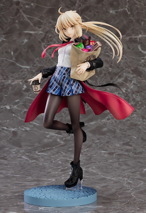 Fate/Grand Order Saber/Altria Pendragon (Alter): Heroic Spirit Traveling Outfit Ver. Figure
