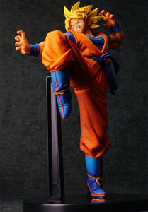 Dragon Ball Z Super Saiyan Son Goku Action Figure